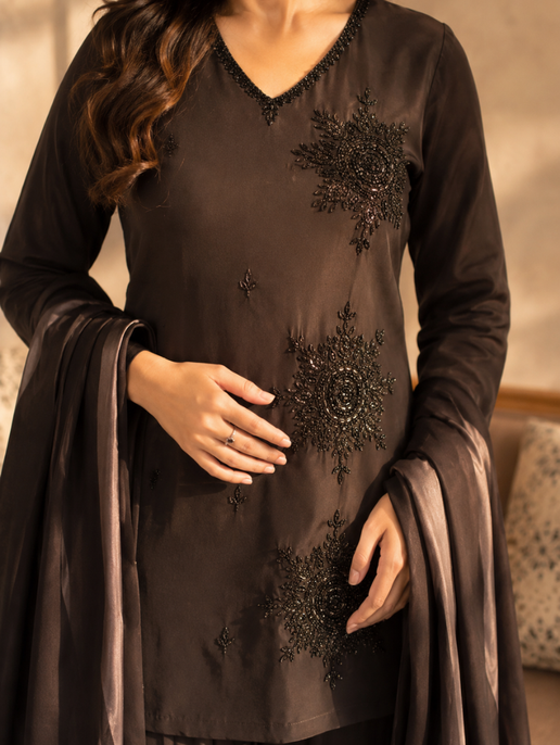 Gulnaar – Floral Anarkali Noir Embellished Suit Set