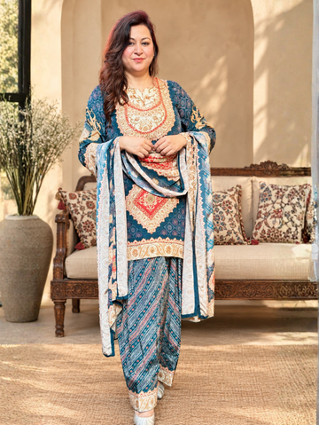 Rangrez Crepe Printed Suit Set