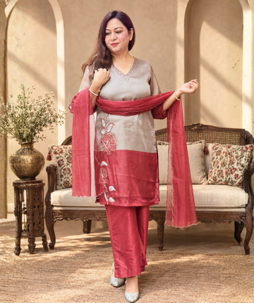 Gulnaar – Elegant Embroidered Suit Set